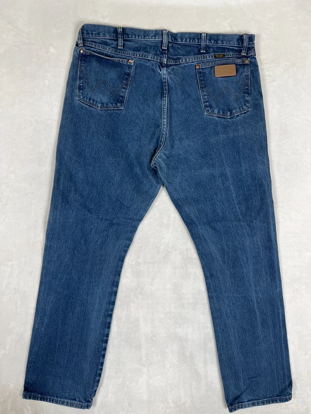 Vintage Wrangler 13MWZ Blue Denim Jeans Regular Fit Cowboy Size 40x34 READ